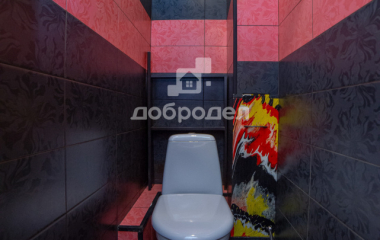 Екатеринбург, ул. Татищева,82