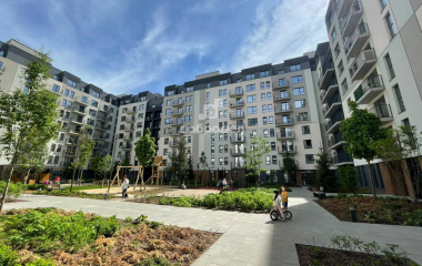 Екатеринбург, ул. Пехотинцев,2В