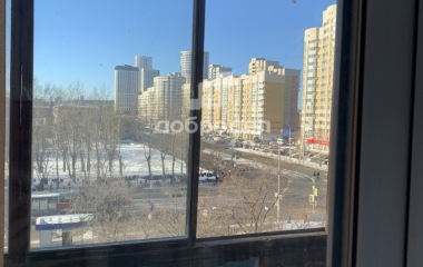 Екатеринбург, ул. Бакинских комиссаров,58