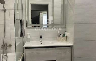 Екатеринбург, ул. Краснолесья,74