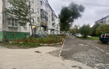 Первоуральск, ул. Ватутина,63