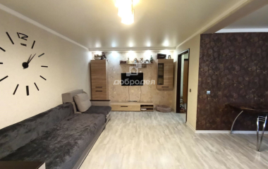 Екатеринбург, ул. Рощинская,27