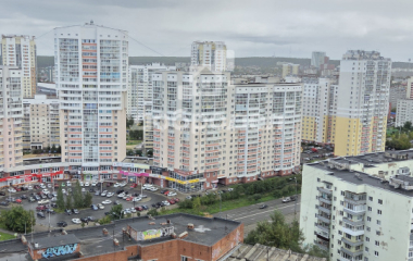 Екатеринбург, ул. Парниковая,6