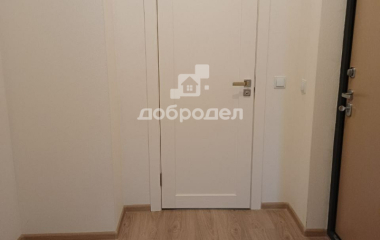 Екатеринбург, б-р. Новосинарский,7