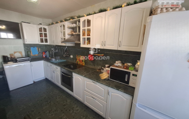 Екатеринбург, ул. Академика Шварца,4