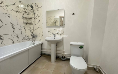 Екатеринбург, ул. Хрустальногорская,93