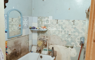 Екатеринбург, ул. Красных командиров,12