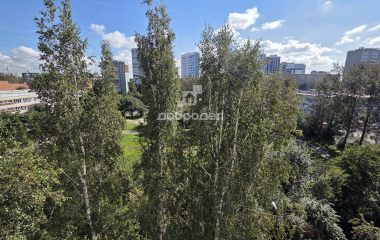 Екатеринбург, б-р. Сиреневый,23