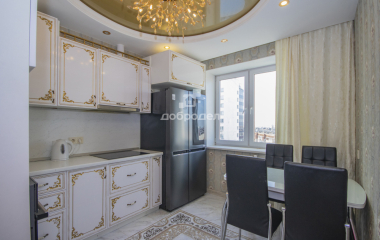 Екатеринбург, ул. Красных командиров,25