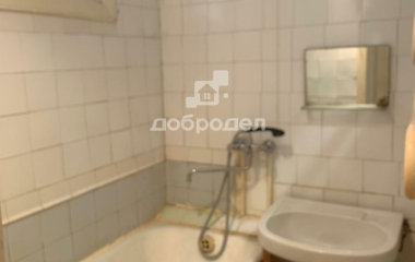 Екатеринбург, пр-кт. Космонавтов,70