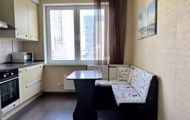 Екатеринбург, ул. Вильгельма де Геннина,32