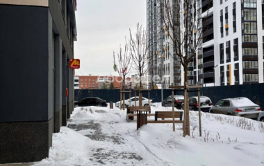 Екатеринбург, ул. Пехотинцев,2г