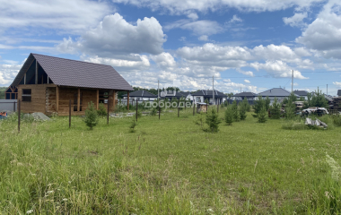 Бобровский, Свердловская обл. Сысертский городской округ территория СНТ Бобровские дачи