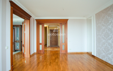 Екатеринбург, ул. Юмашева,15