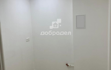 Екатеринбург, ул. Красных командиров,1