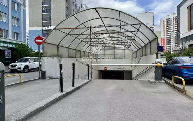 Екатеринбург, ул. Вильгельма де Геннина,32
