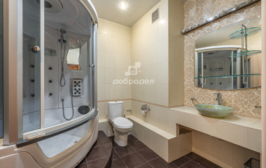 Екатеринбург, ул. Белинского,180