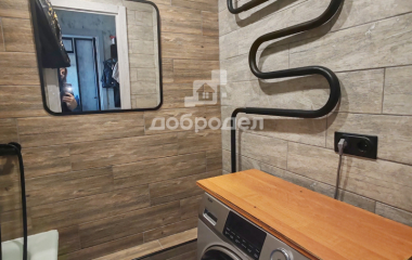 Екатеринбург, ул. Уральских рабочих,42