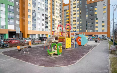 Екатеринбург, пр-кт. Академика Сахарова,51