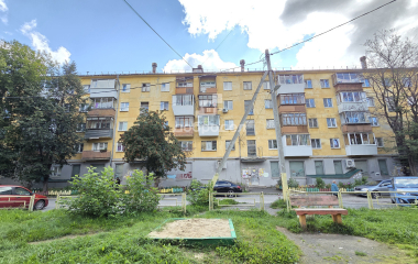 Екатеринбург, ул. Победы,10