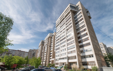 Екатеринбург, ул. Победы,37
