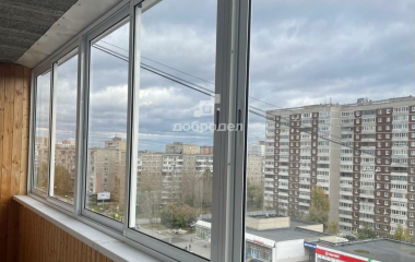 Екатеринбург, ул. Бакинских комиссаров,107