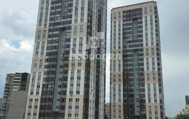 Екатеринбург, ул. Крестинского,2