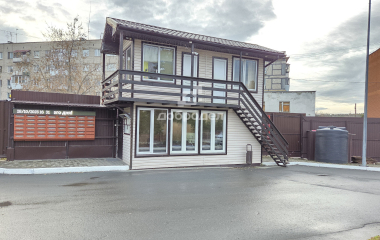 Екатеринбург, ул. Адмирала Ушакова,4