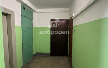 Екатеринбург, б-р. Сиреневый,11