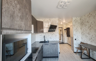 Екатеринбург, ул. Уральских рабочих,42