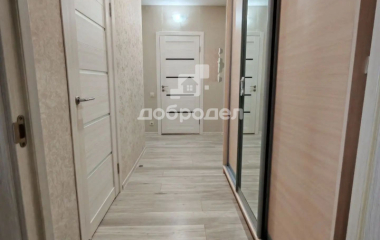 Екатеринбург, ул. Анатолия Мехренцева,38
