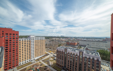 Екатеринбург, ул. Краснолесья,10/5