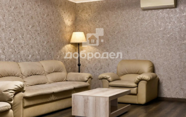 Екатеринбург, ул. Юмашева,11