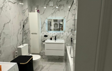 Екатеринбург, б-р. Владимира Белоглазова,2в