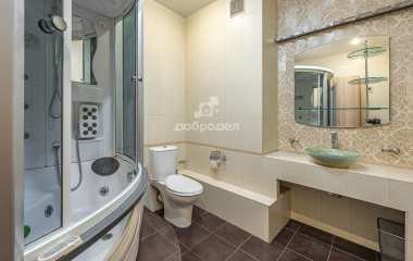 Екатеринбург, ул. Белинского,180