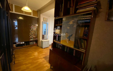 Екатеринбург, ул. Красных командиров,1а