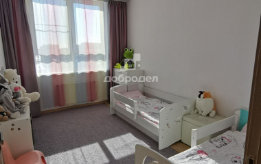 Екатеринбург, ул. Хрустальногорская,88-2