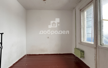 Екатеринбург, б-р. Сиреневый,11