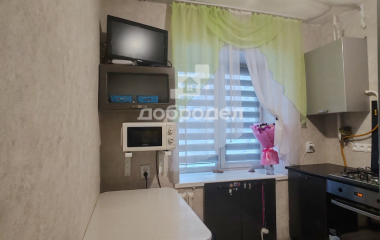 Екатеринбург, ул. Черноярская,8