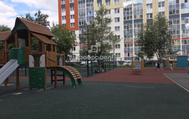 Екатеринбург, ул. Старых Большевиков,52а