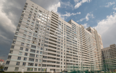Екатеринбург, ул. Евгения Савкова,4