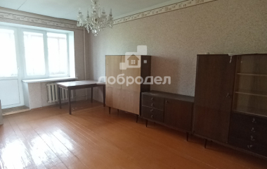 Екатеринбург, пр-кт. Космонавтов,72