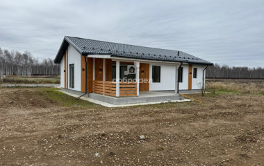 Екатеринбург, п. Заповедник, квартал Жемчужина, д.64