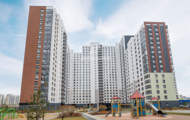 Екатеринбург, ул. Хрустальногорская,93