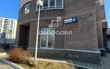 Екатеринбург, ул. Кировградская,4