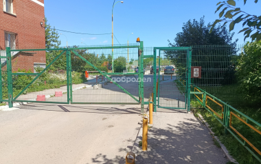 Екатеринбург, ул. Пехотинцев,3к3