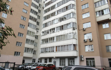 Екатеринбург, ул. Красных командиров,16