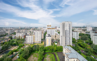 Екатеринбург, ул. Кировградская,4