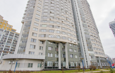 Екатеринбург, ул. Юмашева,15