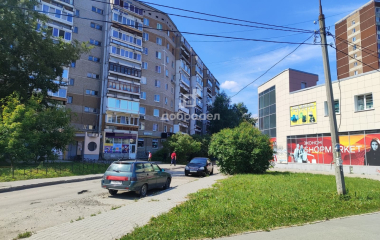 Екатеринбург, ул. Сыромолотова,14